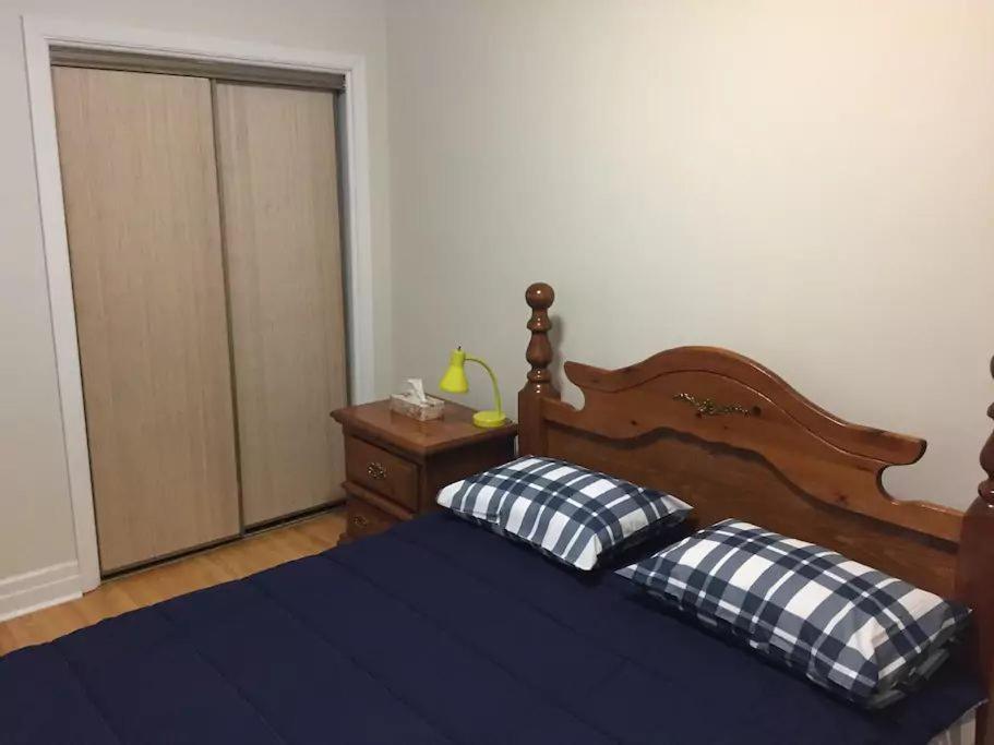 Private Rooms 5 Min Finch West Subway - York University Τορόντο Εξωτερικό φωτογραφία