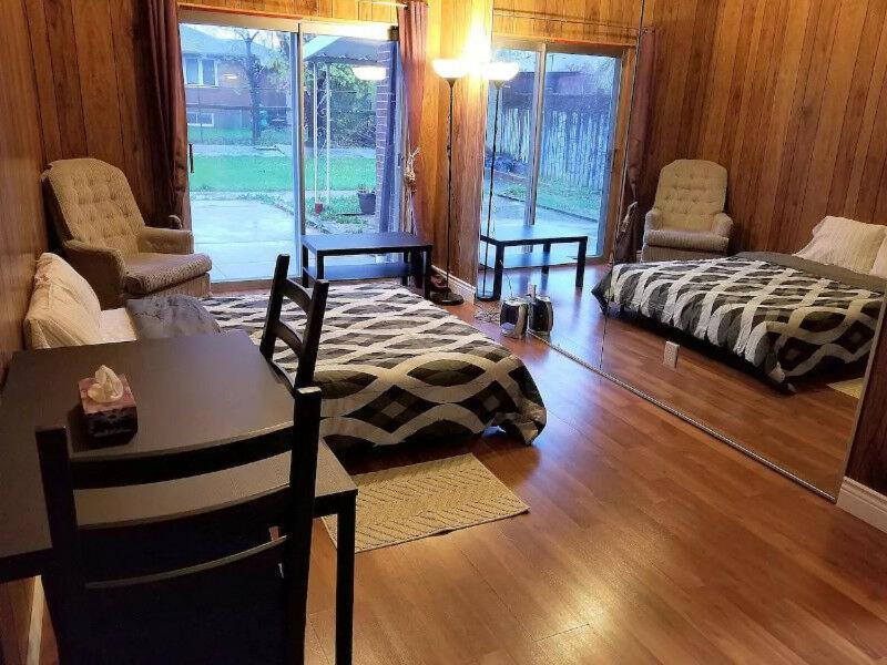 Private Rooms 5 Min Finch West Subway - York University Τορόντο Εξωτερικό φωτογραφία