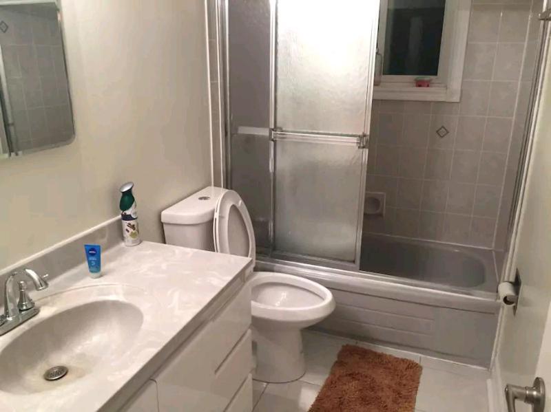 Private Rooms 5 Min Finch West Subway - York University Τορόντο Εξωτερικό φωτογραφία
