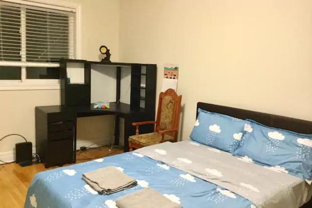 Private Rooms 5 Min Finch West Subway - York University Τορόντο Εξωτερικό φωτογραφία