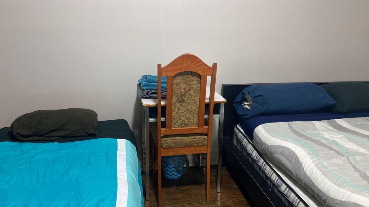 Private Rooms 5 Min Finch West Subway - York University Τορόντο Εξωτερικό φωτογραφία
