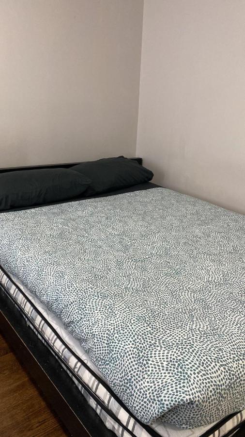 Private Rooms 5 Min Finch West Subway - York University Τορόντο Εξωτερικό φωτογραφία