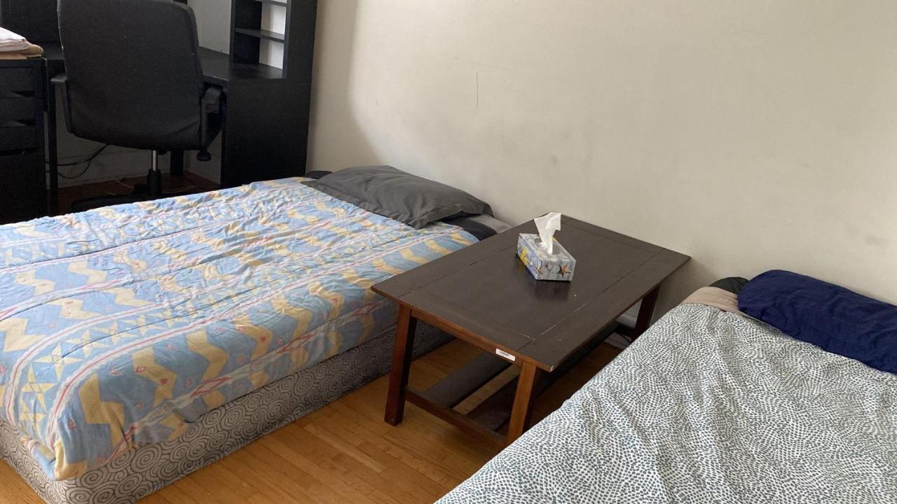 Private Rooms 5 Min Finch West Subway - York University Τορόντο Εξωτερικό φωτογραφία